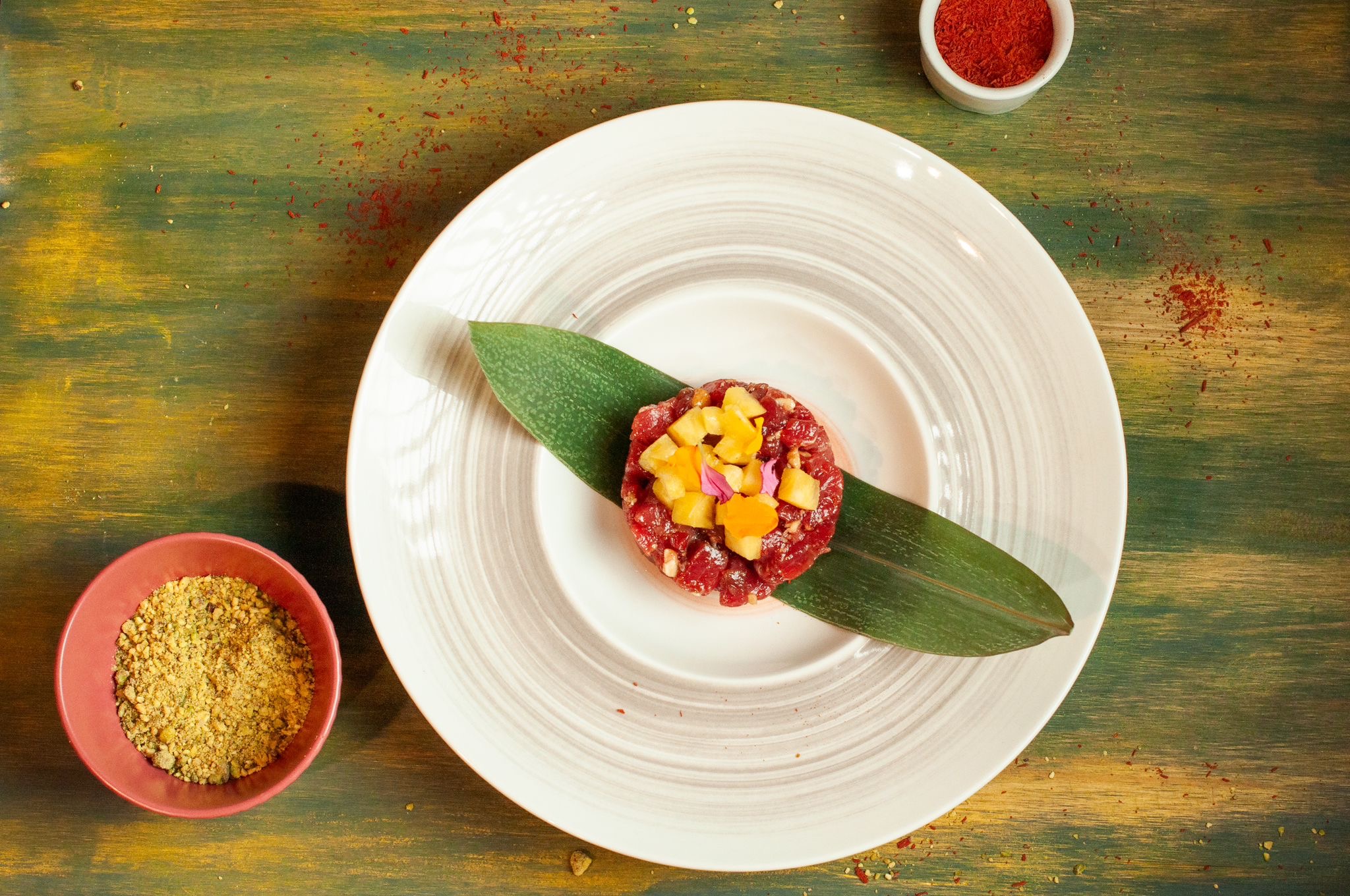 Tartar de salmón con mango y jengibre..